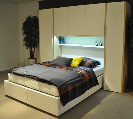 Bed kast boven bed,brugkamer,bovenbouwkamer,veel bergruimte,wit,eiken,Boone opklapbed